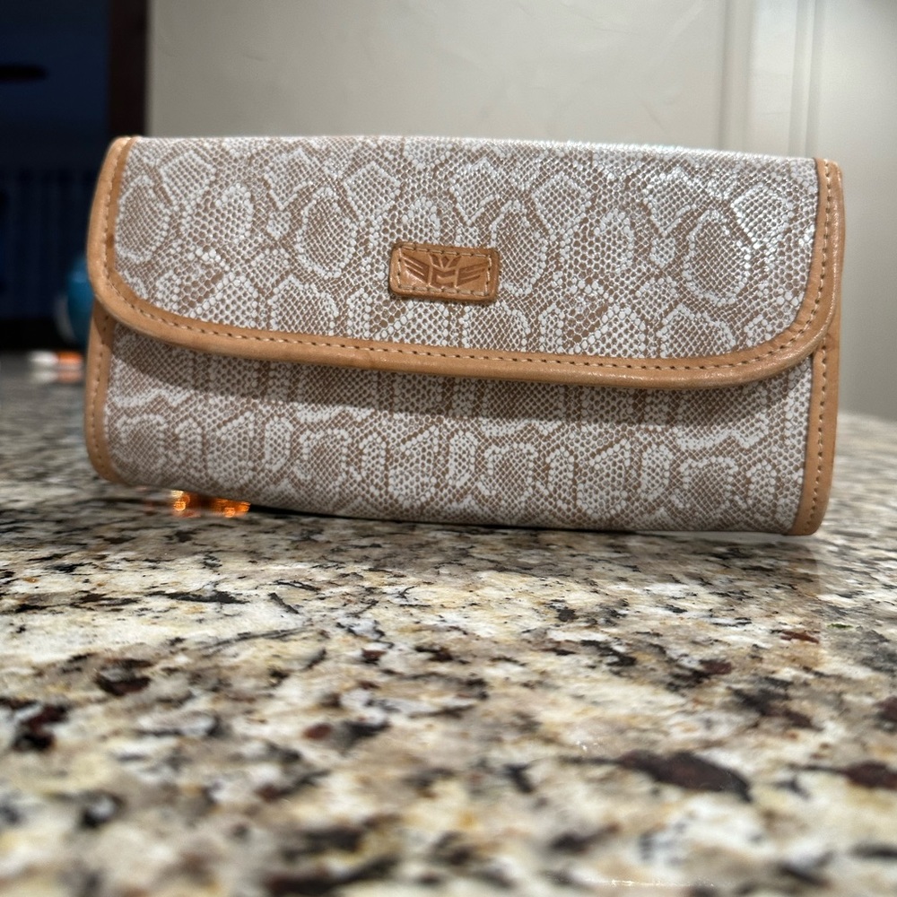 Consuela Clay Go to Clutch, Snakeskin print